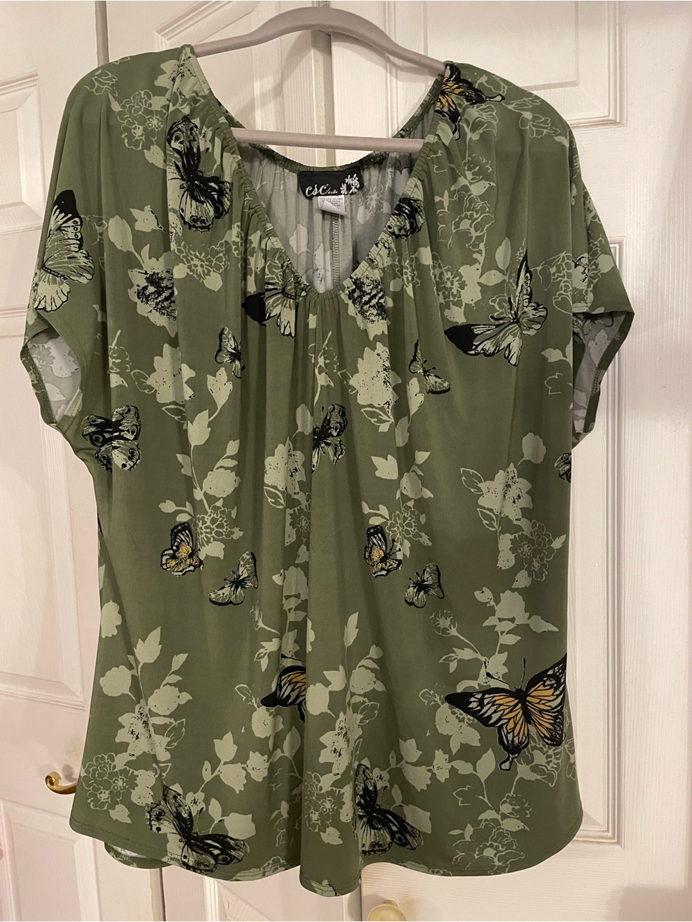 CSC Studio 3x short sleeve green top with butterflies and flowers print